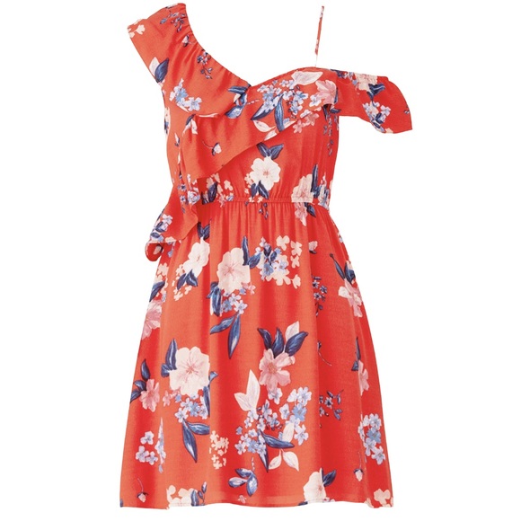 Cupcakes and Cashmere - Cordetta Floral Dress - Picture 2 of 6